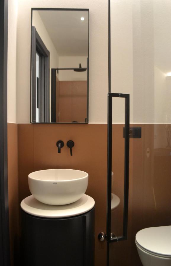 Palazzo Delle Sirene Deluxe Apartment & Boutique Rooms เลวานโต ภายนอก รูปภาพ