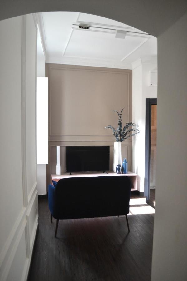 Palazzo Delle Sirene Deluxe Apartment & Boutique Rooms เลวานโต ภายนอก รูปภาพ