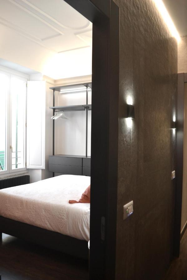 Palazzo Delle Sirene Deluxe Apartment & Boutique Rooms เลวานโต ภายนอก รูปภาพ